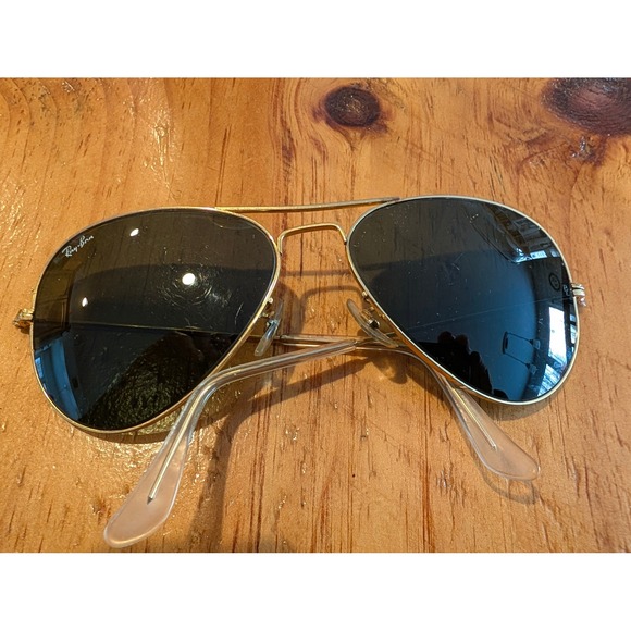 Ray-Ban Other - Ray-Ban Aviator Sunglasses G-15‎ Lenses RB3025 Gold Frame Dark Green Classic